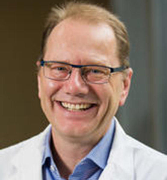 Dr. Oliver Bathe, MD’90