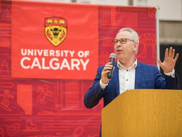 President and Vice-Chancellor Dr. Ed McCauley providing a welcome address for newly admitted students during the You at UCalgary event.