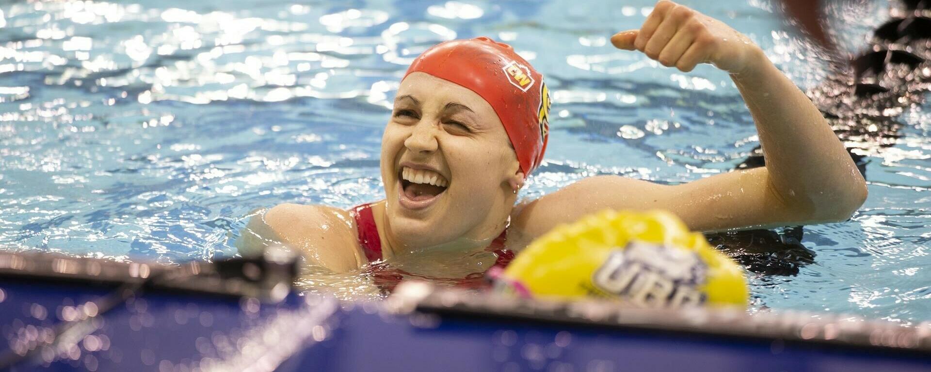 Dinos swimmer Rebecca Smith