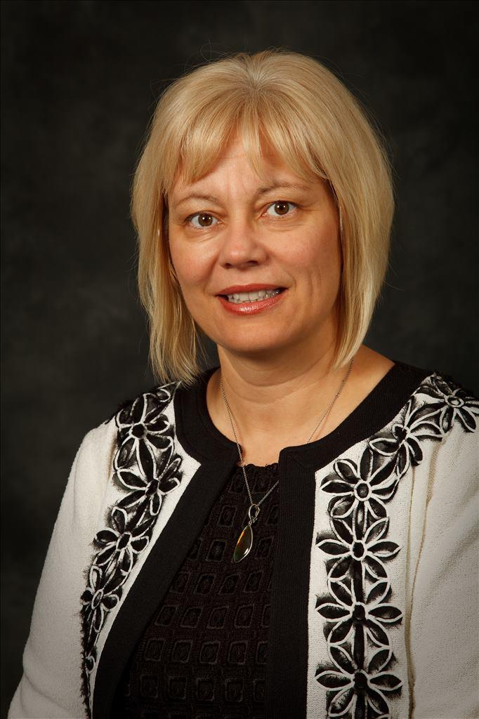 Dr. Mary-Jo Romaniuk has been named University of Calgary vice-provost (libraries and cultural resources). 