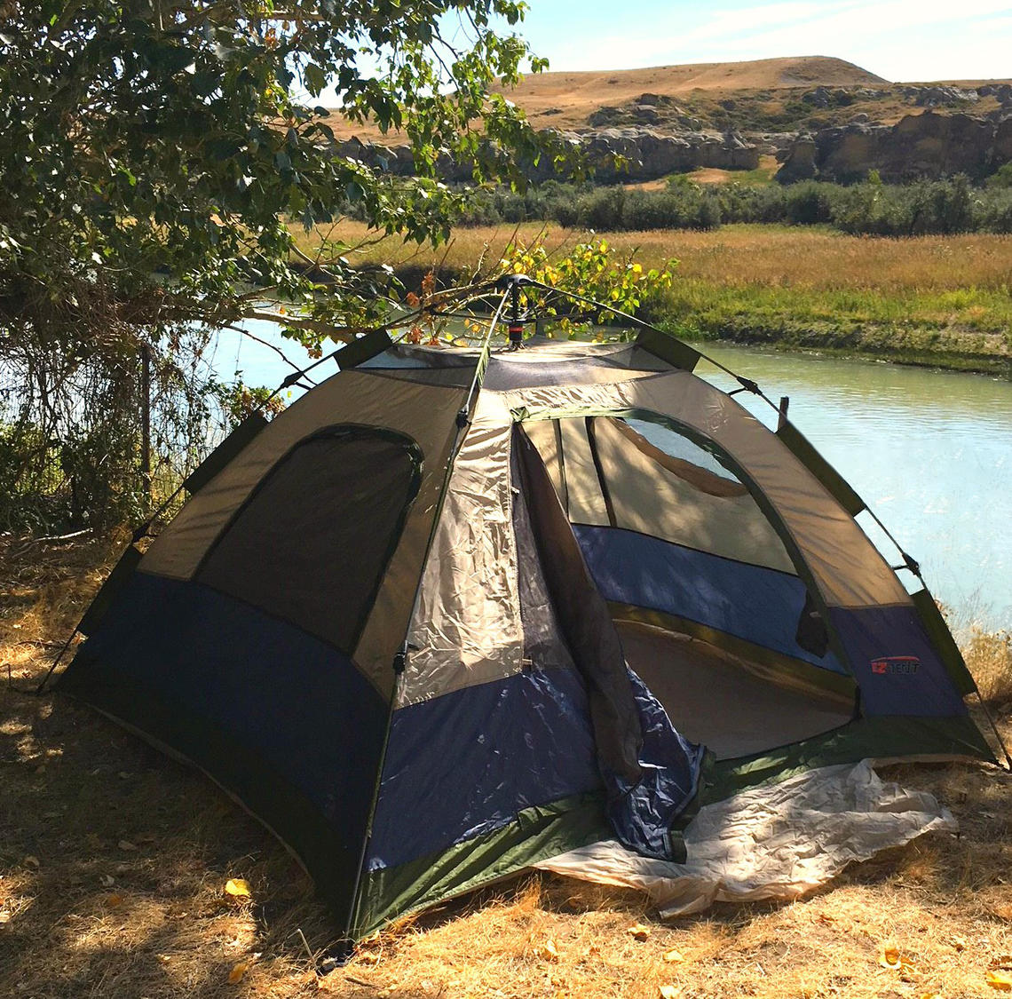 Students and faculty set up camp on the banks of the Milk River.