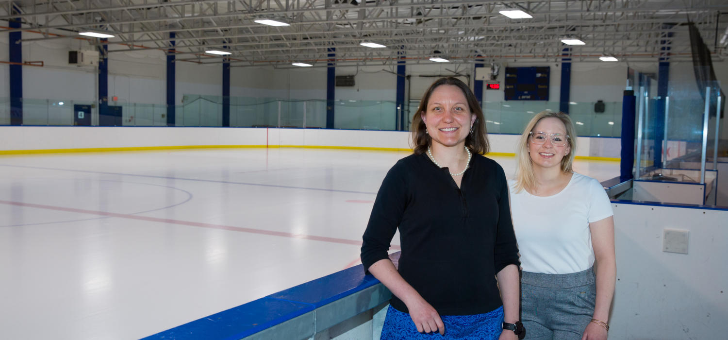 Faculty of Kinesiology researchers Lauren Benson and Robyn Madden have found that caffeine may be beneficial in increasing physical contact or high-intensity skating in male collegiate ice hockey players, without causing any detriment in performance. Photo by Riley Brandt, University of Calgary