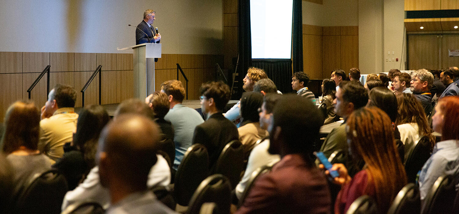 Jason Hendrick, BSc’07, of OceanML, presents at the UCalgary Ingenuity Competition