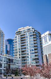 Multiple high rise apartment buildings in downtown Calgary