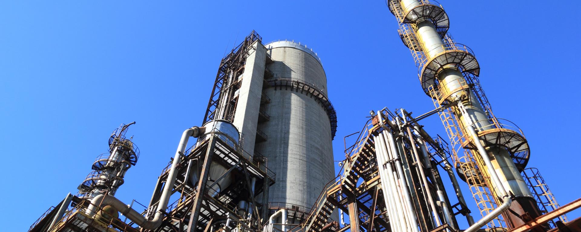 Oil Refinery