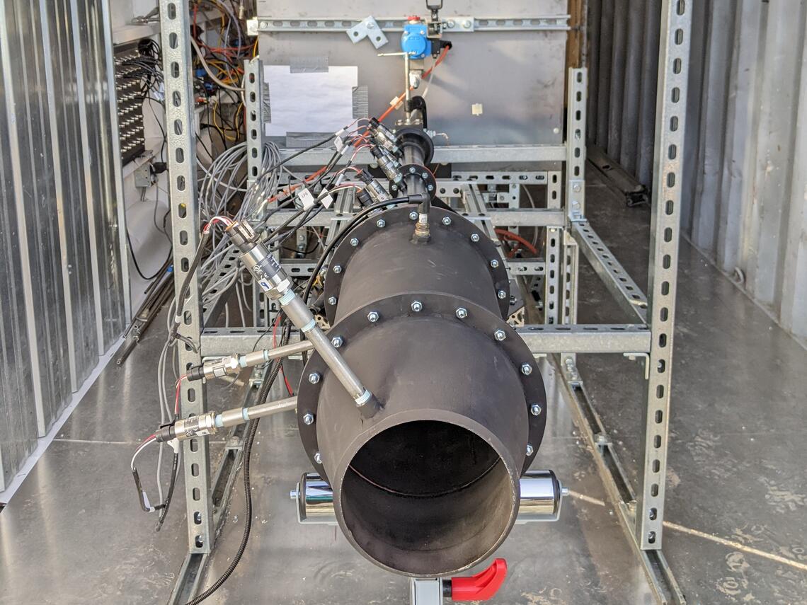 Ejector ramjet engine test