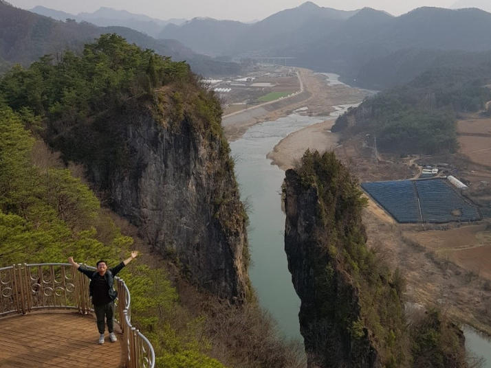 Ivan Nguyen in Korea