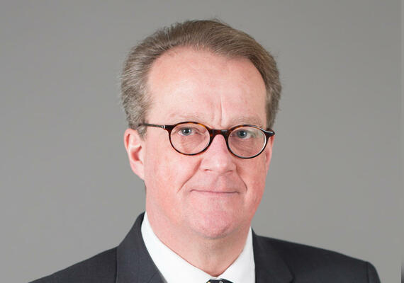 Bernhard Mayer headshot