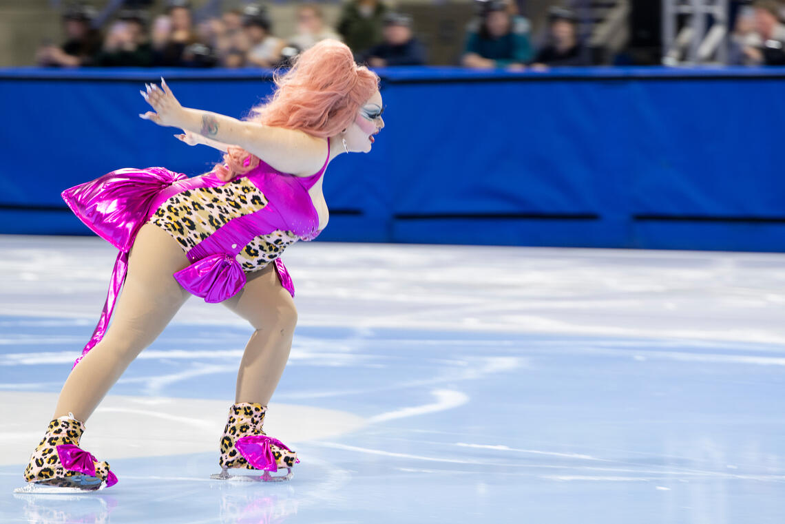 A drag queen skating