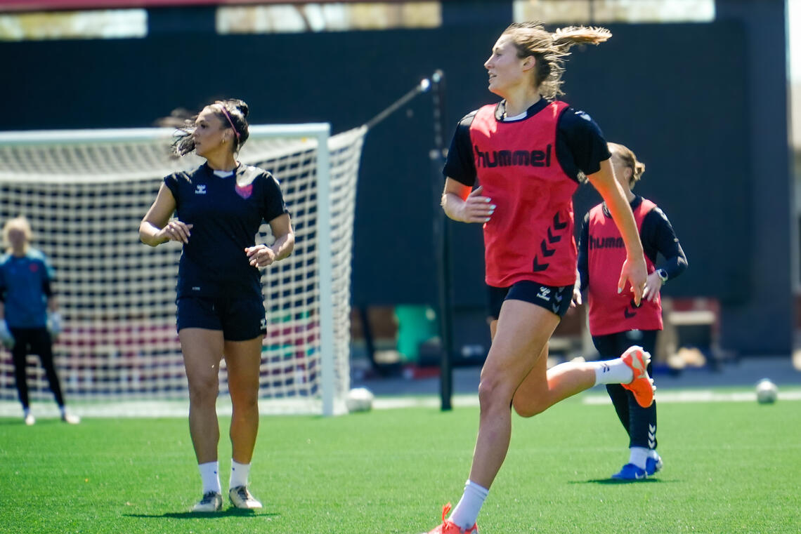 A women's soccer